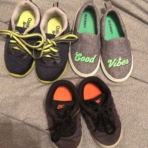 Boy’s tennis shoes (size 6)